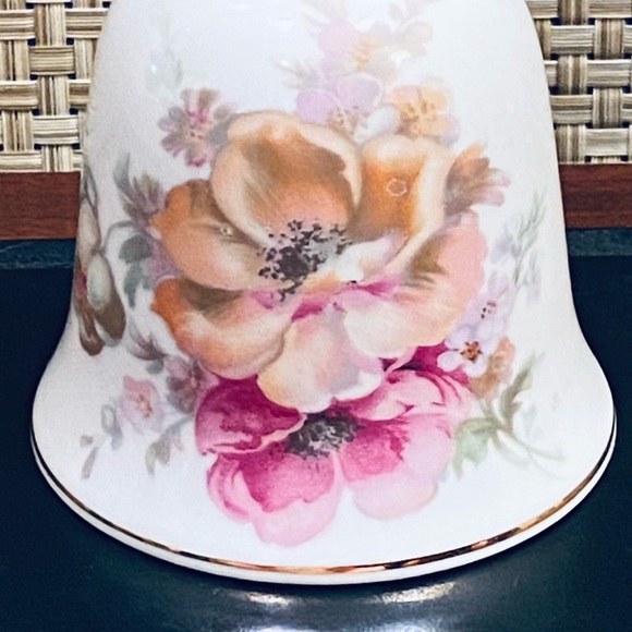 VTG 1960s Crown West Porcelain Floral Bell - Picture 2 of 11